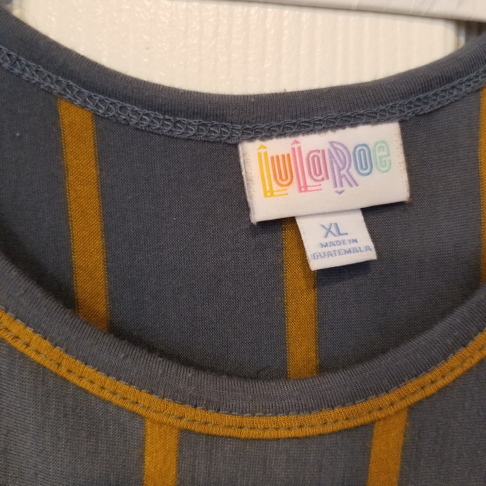 Lularoe Carly's - Picture 2 of 6